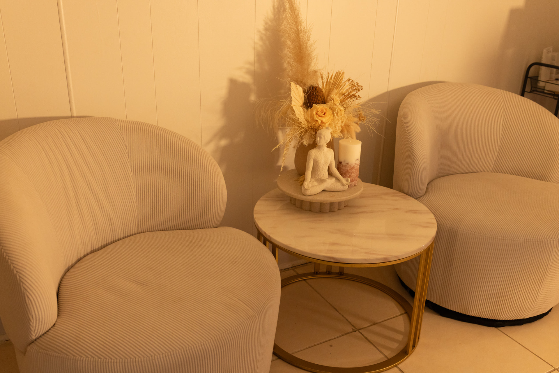 MALA SKIN waiting area